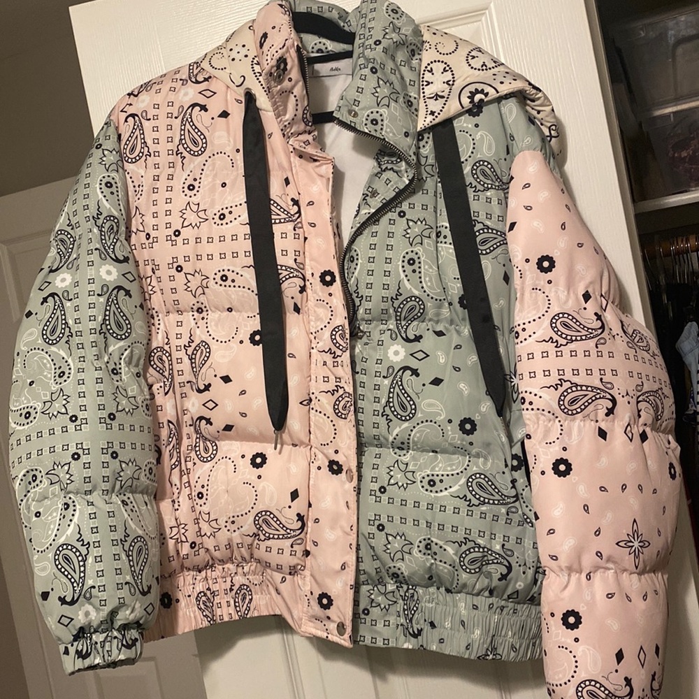 Paisley puffer jacket